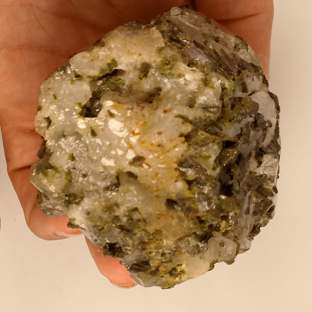 Milky quartz and tourmaline Specimen | 2480 Carat | Rs 60 per ct.