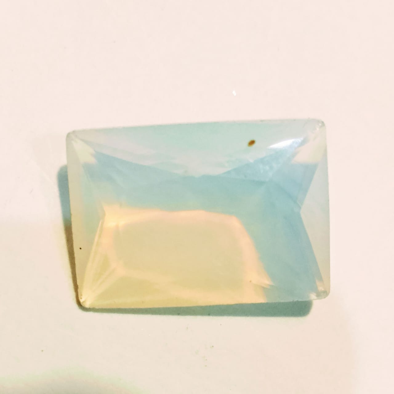 Sea Pearl | Emerald cutting | multiple colors reflections
