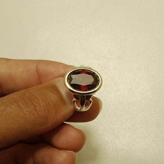 10 Carat Yaqoot Ring | Step Cut Ruby | Italian Style Ring