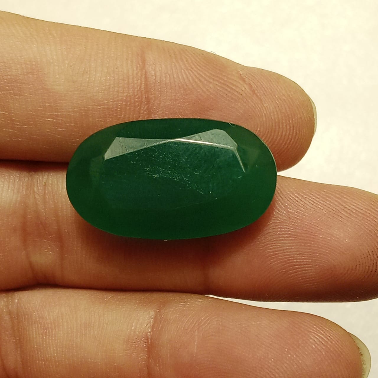 Panna (zamrud) | Step Cutting | Vitreous Dark Green color