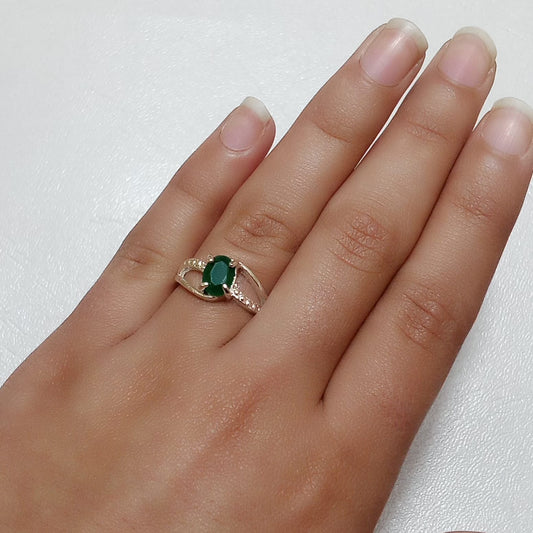 Emerald Female Ring | Step Cut Panna | CODE E-13