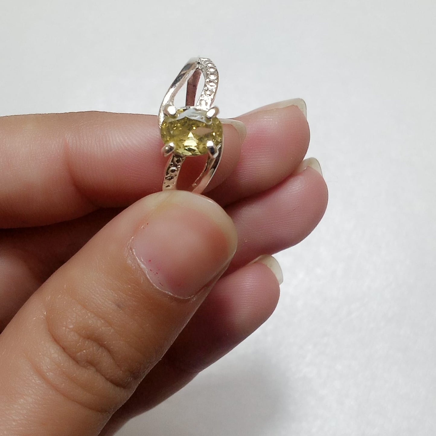 2 Carat Emerald Female Ring | Step Cut | Zamrud Ring