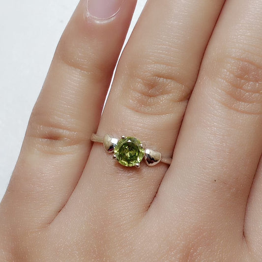 Emerald Female Ring | Step Cut Zamrud | CODE E-18