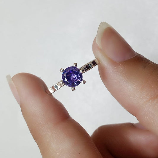 Neelam Female Ring | Diamond Cut | CODE N-20